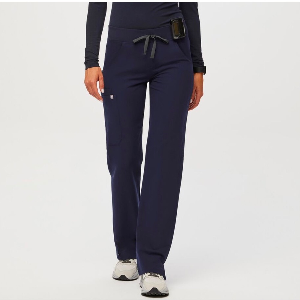 Figs Kade Cargo Scrub Pants